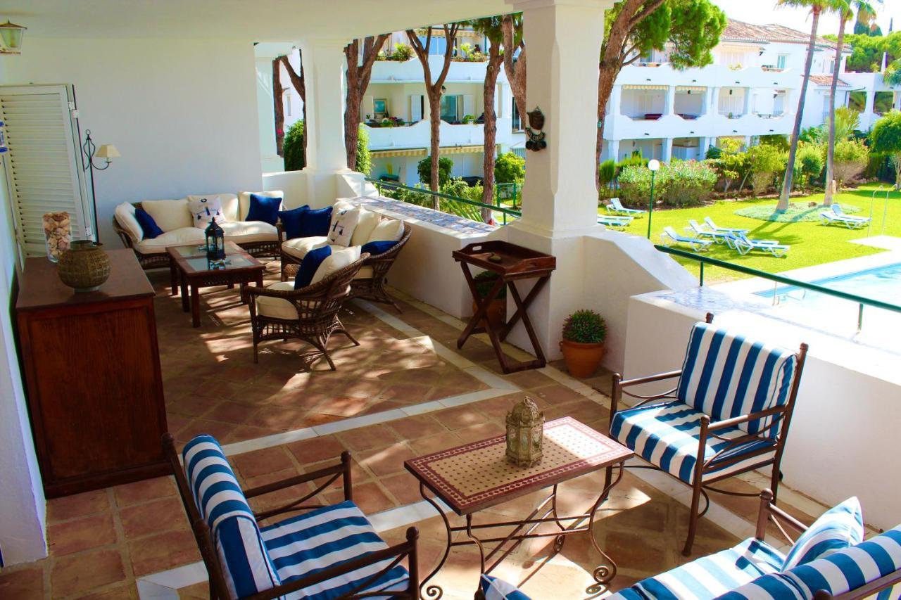 Apartment In El Presidente Beach Side New Golden Mile Estepona Kültér fotó