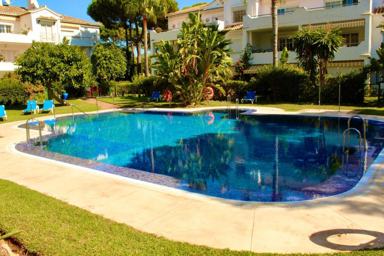 Apartment In El Presidente Beach Side New Golden Mile Estepona Kültér fotó