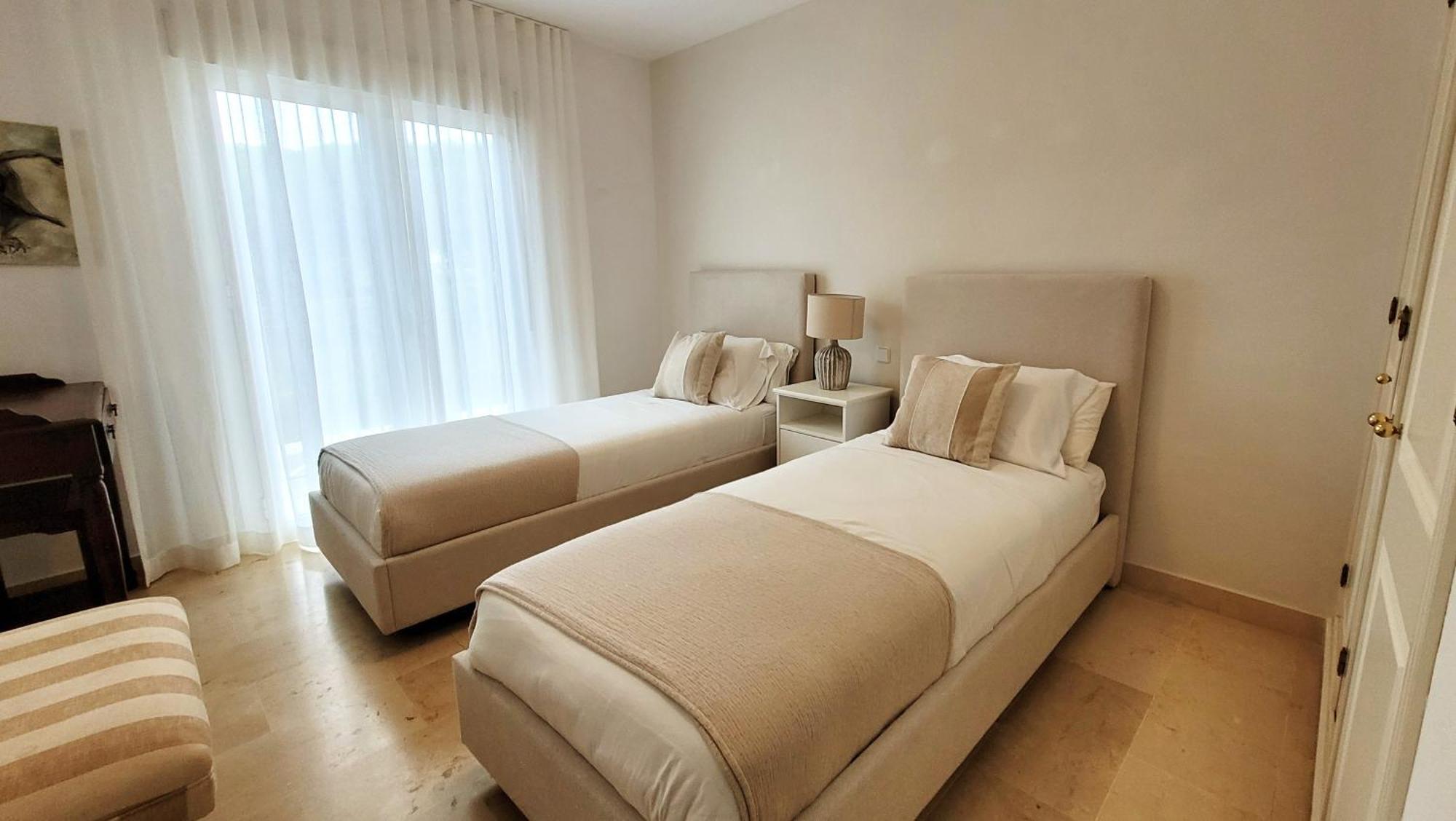 Apartment In El Presidente Beach Side New Golden Mile Estepona Kültér fotó