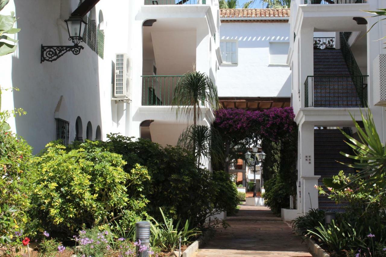 Apartment In El Presidente Beach Side New Golden Mile Estepona Kültér fotó