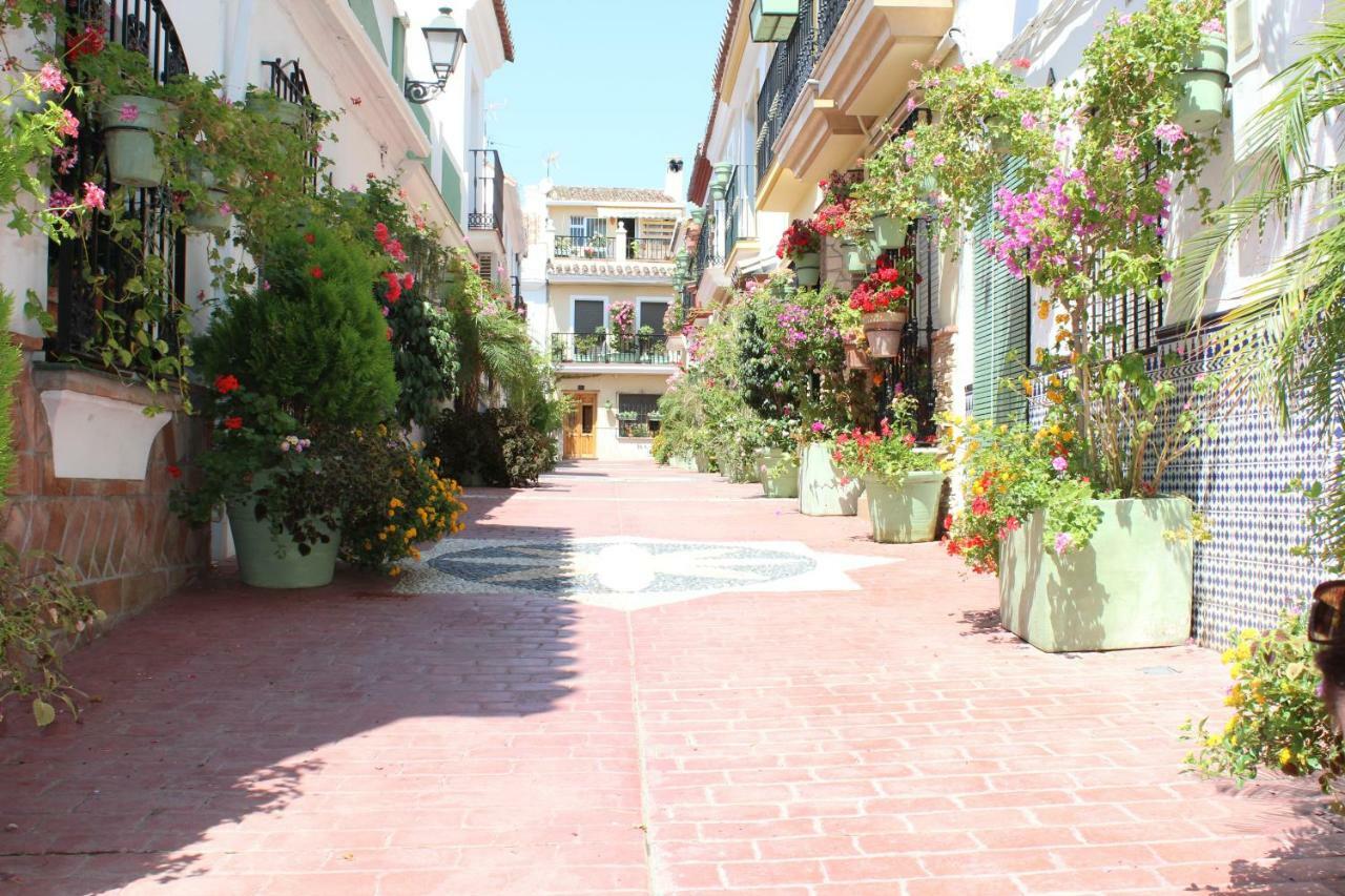 Apartment In El Presidente Beach Side New Golden Mile Estepona Kültér fotó
